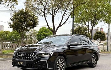 Volkswagen Lavida, 2023 год, 1 350 000 рублей, 2 фотография