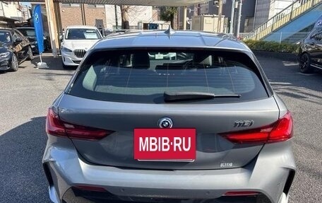 BMW 1 серия, 2022 год, 1 200 000 рублей, 4 фотография