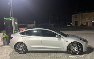 Tesla Model 3 I, 2018 год, 2 000 000 рублей, 1 фотография