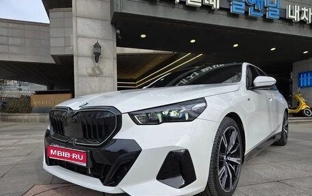 BMW 5 серия, 2024 год, 6 400 000 рублей, 1 фотография