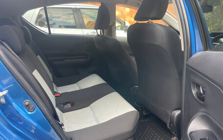 Toyota Aqua I, 2013 год, 735 000 рублей, 7 фотография