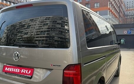 Volkswagen Multivan T6 рестайлинг, 2021 год, 5 550 000 рублей, 5 фотография