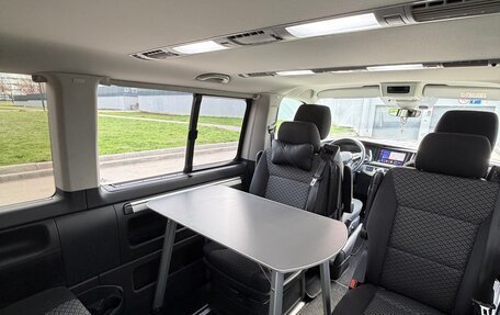 Volkswagen Multivan T6 рестайлинг, 2021 год, 5 550 000 рублей, 13 фотография