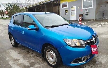 Renault Sandero II рестайлинг, 2015 год, 473 000 рублей, 2 фотография