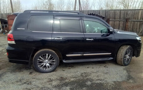 Toyota Land Cruiser 200, 2020 год, 10 000 000 рублей, 2 фотография