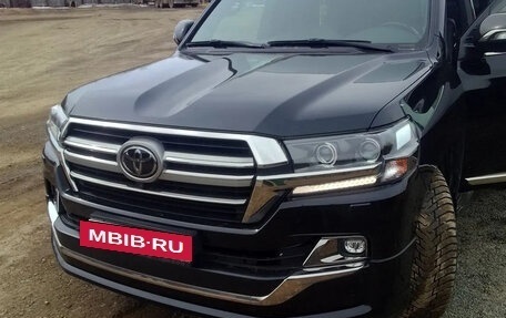 Toyota Land Cruiser 200, 2020 год, 10 000 000 рублей, 4 фотография