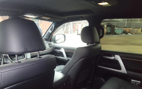 Toyota Land Cruiser 200, 2020 год, 10 000 000 рублей, 8 фотография