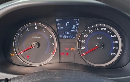 Hyundai Solaris II рестайлинг, 2012 год, 590 000 рублей, 10 фотография