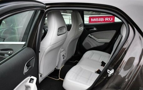 Mercedes-Benz GLA, 2015 год, 2 450 000 рублей, 10 фотография