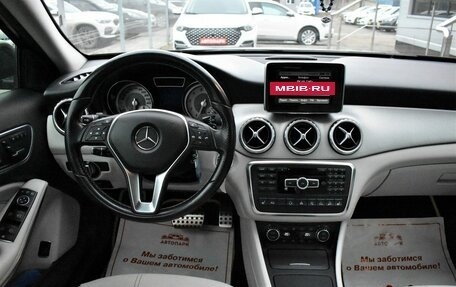 Mercedes-Benz GLA, 2015 год, 2 450 000 рублей, 16 фотография