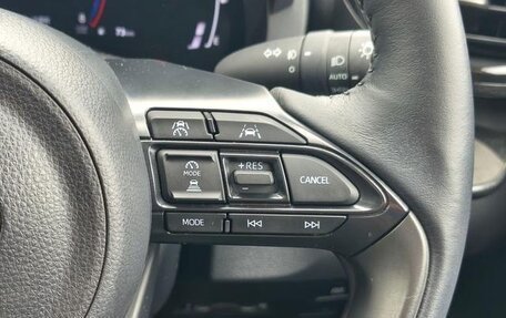 Toyota Yaris Cross, 2023 год, 1 420 000 рублей, 14 фотография