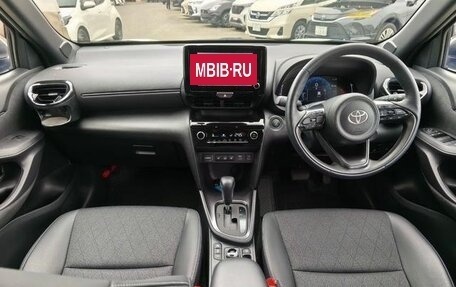 Toyota Yaris Cross, 2023 год, 1 420 000 рублей, 12 фотография