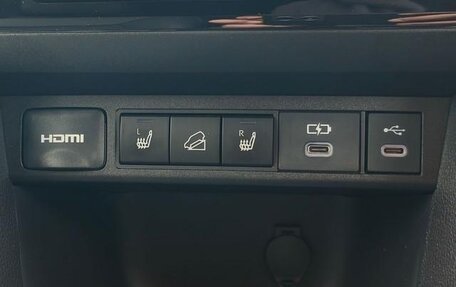 Toyota Yaris Cross, 2023 год, 1 420 000 рублей, 22 фотография