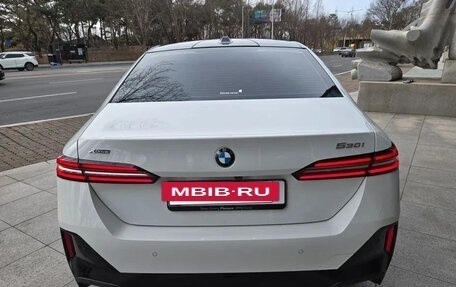 BMW 5 серия, 2024 год, 6 400 000 рублей, 4 фотография