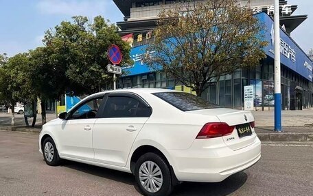 Volkswagen Santana, 2021 год, 980 000 рублей, 4 фотография