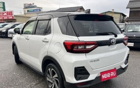 Toyota Raize I, 2022 год, 1 195 000 рублей, 8 фотография