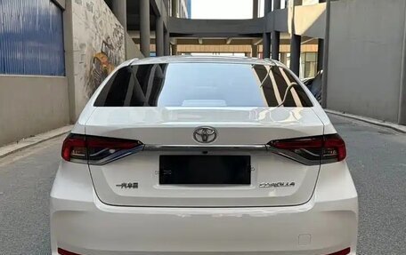 Toyota Corolla, 2022 год, 1 690 000 рублей, 3 фотография