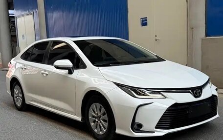 Toyota Corolla, 2022 год, 1 690 000 рублей, 6 фотография