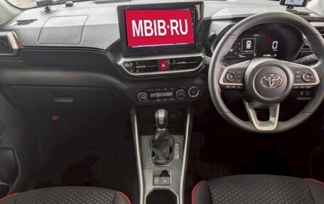 Toyota Raize I, 2022 год, 1 230 000 рублей, 7 фотография