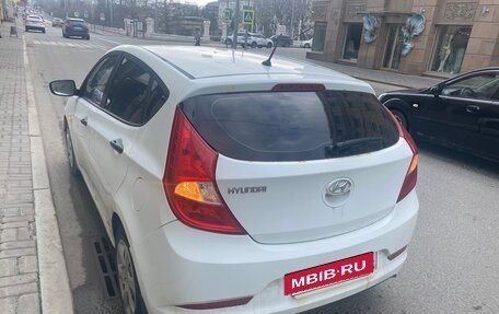 Hyundai Solaris II рестайлинг, 2014 год, 1 050 000 рублей, 4 фотография