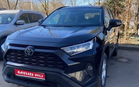 Toyota RAV4, 2020 год, 3 210 000 рублей, 1 фотография