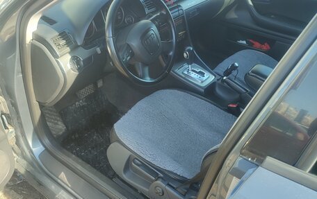 Audi A4, 2002 год, 750 000 рублей, 8 фотография