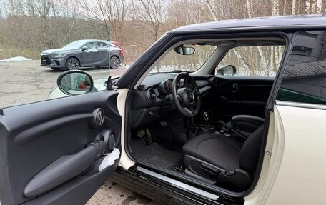 MINI Hatch, 2018 год, 1 950 000 рублей, 8 фотография