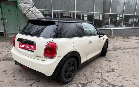 MINI Hatch, 2018 год, 1 950 000 рублей, 6 фотография