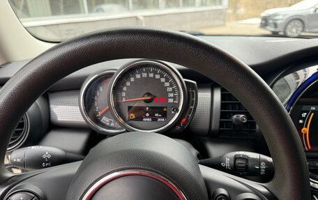 MINI Hatch, 2018 год, 1 950 000 рублей, 13 фотография