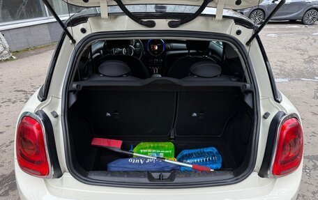 MINI Hatch, 2018 год, 1 950 000 рублей, 15 фотография