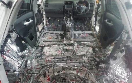 Toyota Auris II, 2008 год, 850 000 рублей, 19 фотография