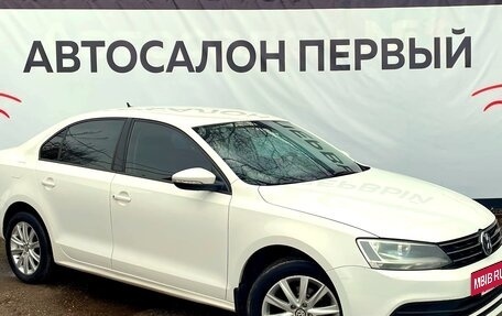 Volkswagen Jetta VI, 2015 год, 1 049 888 рублей, 2 фотография