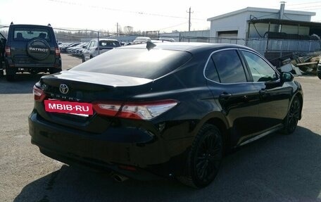 Toyota Camry, 2021 год, 2 800 000 рублей, 2 фотография