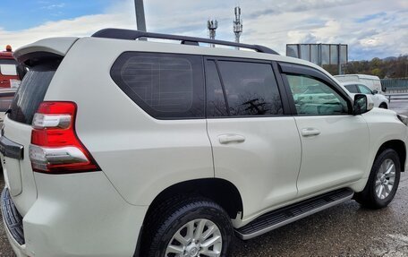 Toyota Land Cruiser Prado 150 рестайлинг 2, 2014 год, 3 200 000 рублей, 7 фотография