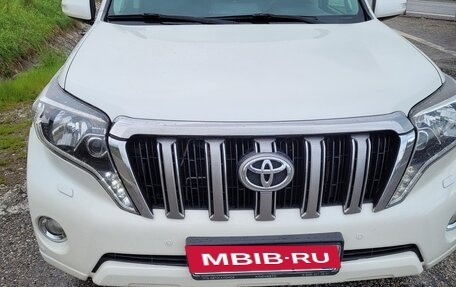 Toyota Land Cruiser Prado 150 рестайлинг 2, 2014 год, 3 200 000 рублей, 5 фотография