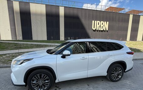 Toyota Highlander, 2026 год, 5 680 000 рублей, 15 фотография