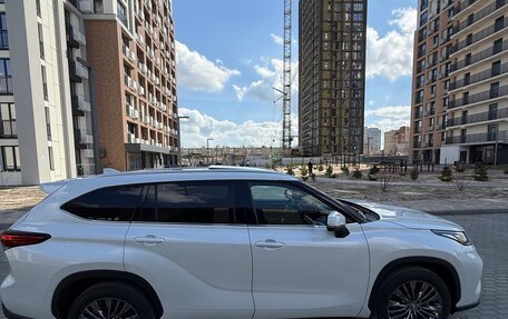 Toyota Highlander, 2026 год, 5 680 000 рублей, 25 фотография