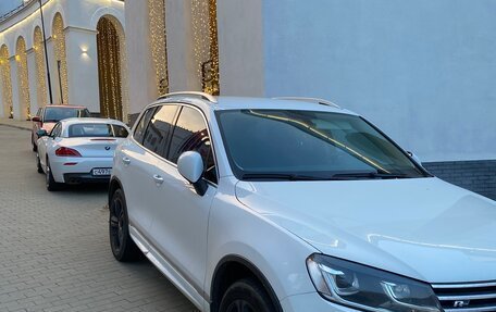 Volkswagen Touareg III, 2017 год, 2 950 000 рублей, 2 фотография