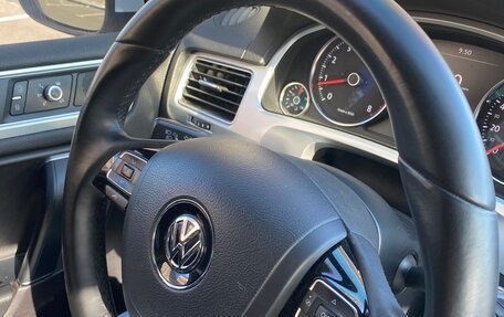 Volkswagen Touareg III, 2017 год, 2 950 000 рублей, 11 фотография