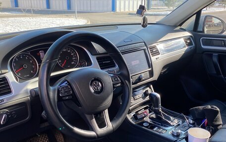 Volkswagen Touareg III, 2017 год, 2 950 000 рублей, 9 фотография