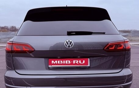 Volkswagen Touareg III, 2019 год, 6 600 000 рублей, 6 фотография