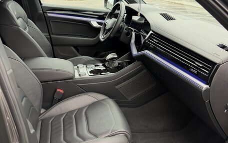 Volkswagen Touareg III, 2019 год, 6 600 000 рублей, 16 фотография