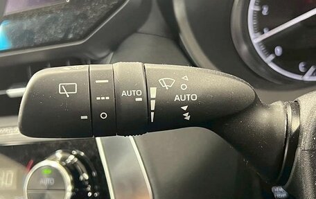 Toyota Harrier, 2024 год, 3 500 000 рублей, 13 фотография