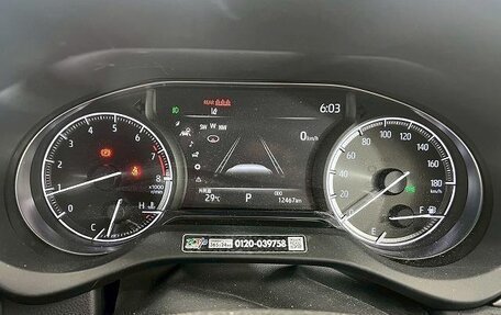 Toyota Harrier, 2024 год, 3 500 000 рублей, 22 фотография