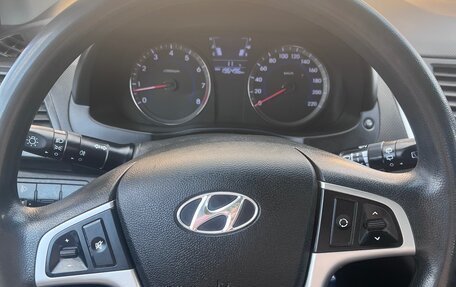 Hyundai Solaris II рестайлинг, 2013 год, 720 000 рублей, 5 фотография