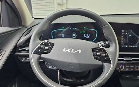 KIA Niro, 2022 год, 2 080 000 рублей, 9 фотография