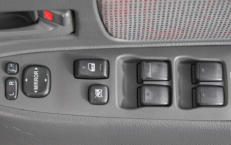 Toyota Raum II, 2005 год, 549 000 рублей, 18 фотография