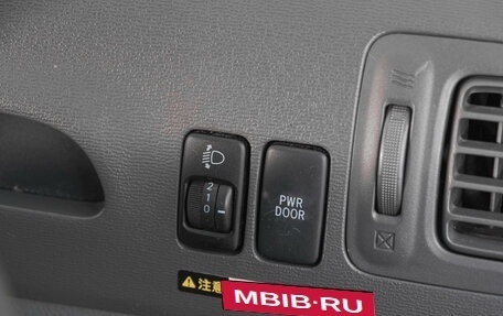 Toyota Raum II, 2005 год, 549 000 рублей, 17 фотография