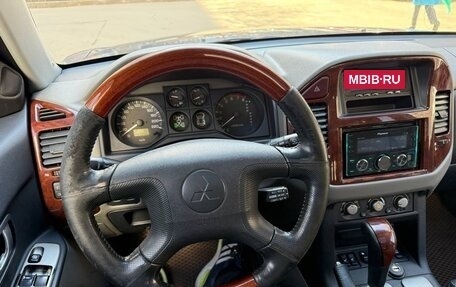 Mitsubishi Pajero III рестайлинг, 2006 год, 875 000 рублей, 25 фотография