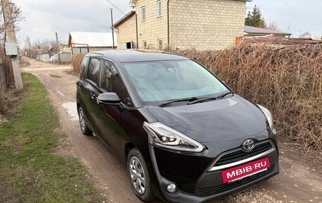 Toyota Sienta II, 2018 год, 1 250 000 рублей, 4 фотография